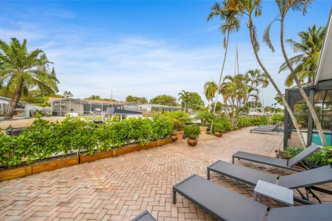 Casa en venta en Fort Lauderdale, Florida, 3 dormitorios, 175.03 m2 № 2076906 - foto 12