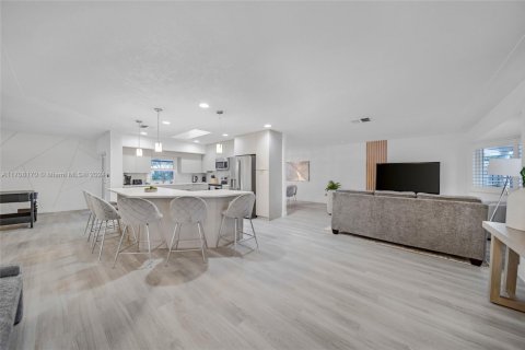 Casa en venta en Fort Lauderdale, Florida, 3 dormitorios, 175.03 m2 № 2076906 - foto 5