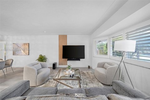 Casa en venta en Fort Lauderdale, Florida, 3 dormitorios, 175.03 m2 № 2076906 - foto 4