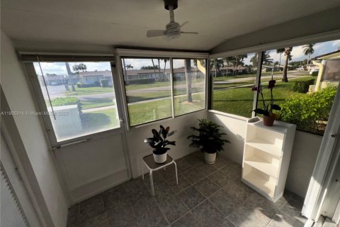 Condo in West Palm Beach, Florida, 1 bedroom № 1956644 - photo 10