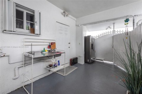 Villa ou maison à louer à Sweetwater, Floride: 3 chambres, 102.19 m2 № 1928331 - photo 20