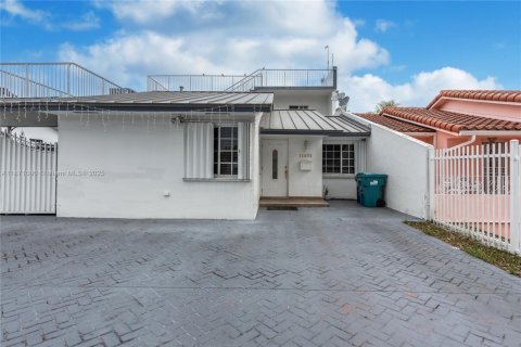 Villa ou maison à louer à Sweetwater, Floride: 3 chambres, 102.19 m2 № 1928331 - photo 22