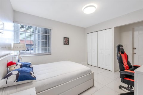 Villa ou maison à louer à Sweetwater, Floride: 3 chambres, 102.19 m2 № 1928331 - photo 10