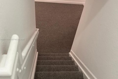 Adosado en venta en Florida City, Florida, 4 dormitorios, 124.3 m2 № 2171096 - foto 25