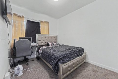 Adosado en venta en Florida City, Florida, 4 dormitorios, 124.3 m2 № 2171096 - foto 13