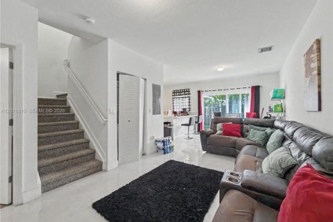 Adosado en venta en Florida City, Florida, 4 dormitorios, 124.3 m2 № 2171096 - foto 6