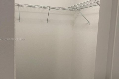 Adosado en venta en Florida City, Florida, 4 dormitorios, 124.3 m2 № 2171096 - foto 28