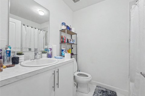 Adosado en venta en Florida City, Florida, 4 dormitorios, 124.3 m2 № 2171096 - foto 18