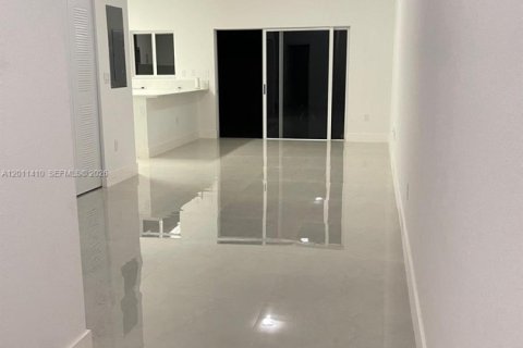 Adosado en venta en Florida City, Florida, 4 dormitorios, 124.3 m2 № 2171096 - foto 26