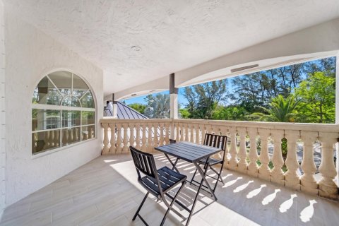 Villa ou maison à louer à Coconut Creek, Floride: 6 chambres, 418.62 m2 № 2192219 - photo 8