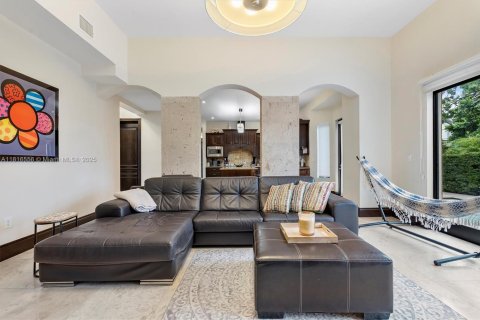 House in Sunny Isles Beach, Florida 5 bedrooms, 422.24 sq.m. № 1770641 - photo 20