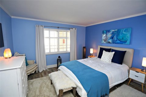 Condo in Tierra Verde, Florida, 1 bedroom  № 2205006 - photo 15