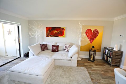 Condo in Tierra Verde, Florida, 1 bedroom  № 2205006 - photo 11