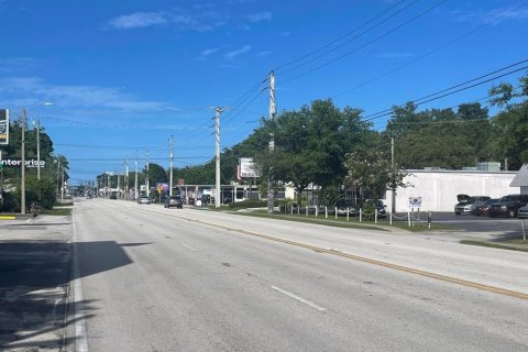 Immobilier commercial à vendre à Daytona Beach, Floride: 160.26 m2 № 2227306 - photo 5