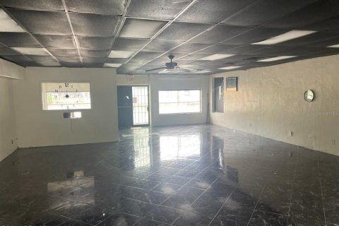 Immobilier commercial à vendre à Daytona Beach, Floride: 160.26 m2 № 2227306 - photo 3