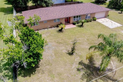 House in Oviedo, Florida 3 bedrooms, 218.51 sq.m. № 1847069 - photo 22