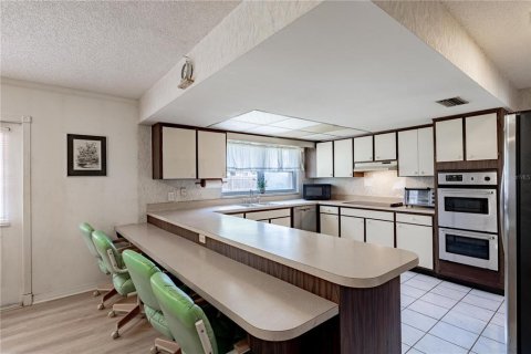 House in Oviedo, Florida 3 bedrooms, 218.51 sq.m. № 1847069 - photo 7