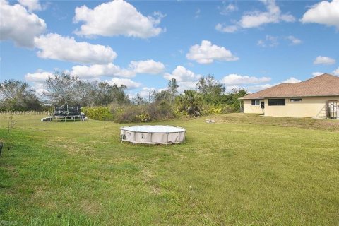 House in Lehigh Acres, Florida 3 bedrooms № 2076900 - photo 15
