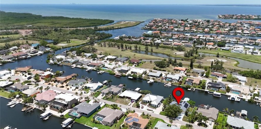 Casa en Apollo Beach, Florida 4 dormitorios, 203.46 m2 № 1759687