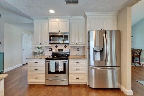 Casa en venta en Apollo Beach, Florida, 4 dormitorios, 203.46 m2 № 1759687 - foto 6