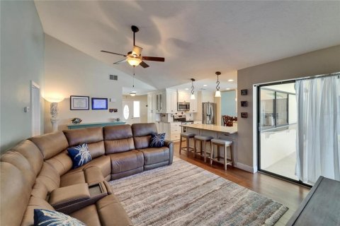 Casa en venta en Apollo Beach, Florida, 4 dormitorios, 203.46 m2 № 1759687 - foto 19