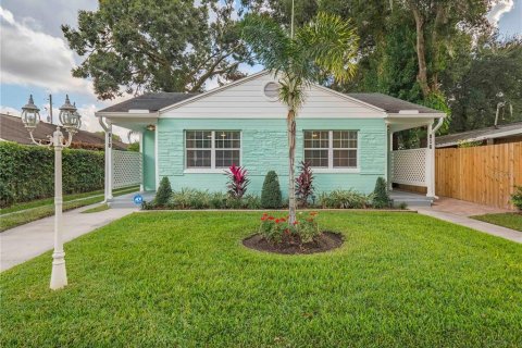 Immobilier commercial à Orlando, Floride 2 chambres, 126.25 m2 № 2131995