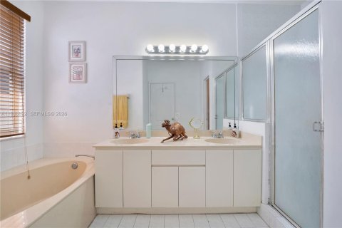 Купить виллу или дом в Майами, Флорида 4 спальни, 214.98м2, № 2050748 - фото 19