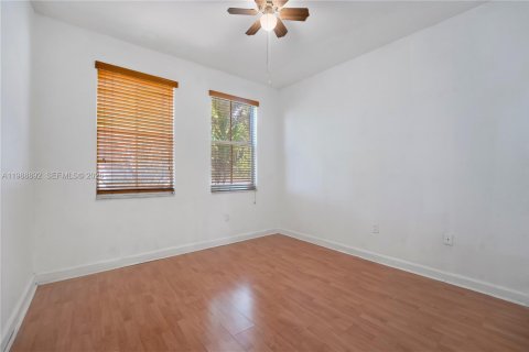 Купить виллу или дом в Майами, Флорида 4 спальни, 214.98м2, № 2050748 - фото 20