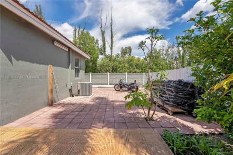 Купить виллу или дом в Майами, Флорида 4 спальни, 214.98м2, № 2050748 - фото 29