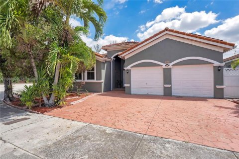 Купить виллу или дом в Майами, Флорида 4 спальни, 214.98м2, № 2050748 - фото 2