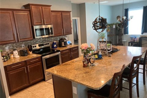 Casa en venta en Kissimmee, Florida, 4 dormitorios, 264.86 m2 № 1829602 - foto 14