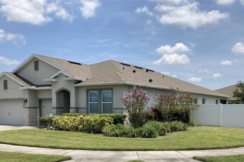 Casa en venta en Kissimmee, Florida, 4 dormitorios, 264.86 m2 № 1829602 - foto 2