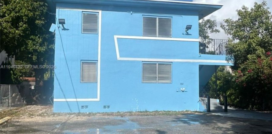 Villa ou maison à Miami, Floride 1 chambre, 361.67 m2 № 1998299