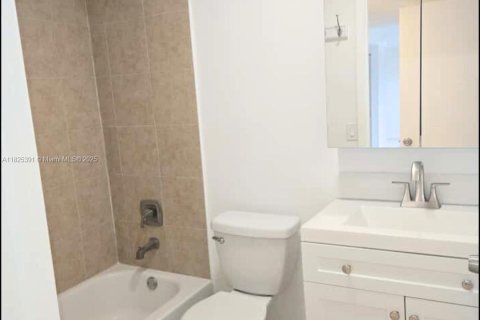 Copropriété à louer à Miami, Floride: 2 chambres, 84.63 m2 № 1935117 - photo 21