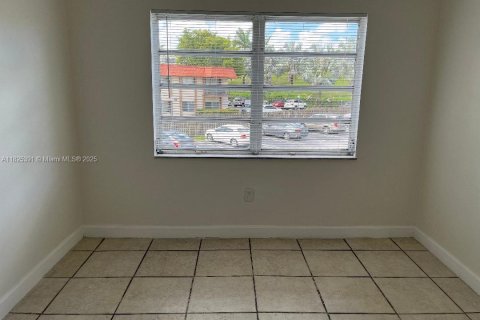 Copropriété à louer à Miami, Floride: 2 chambres, 84.63 m2 № 1935117 - photo 9