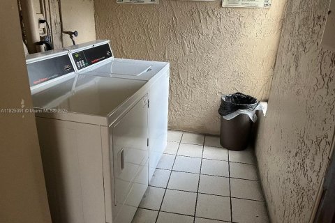 Copropriété à louer à Miami, Floride: 2 chambres, 84.63 m2 № 1935117 - photo 20