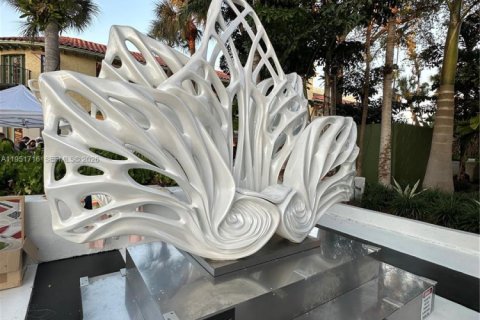 Condo in Miami Beach, Florida, 1 bedroom  № 2006211 - photo 17