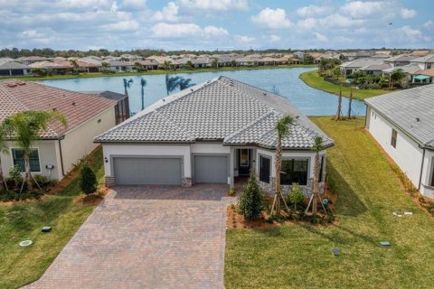Villa ou maison à Port St. Lucie, Floride 4 chambres, 255.02 m2 № 2254609