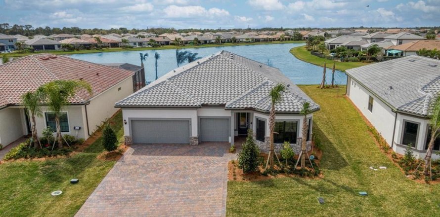 Villa ou maison à Port St. Lucie, Floride 4 chambres, 255.02 m2 № 2254609