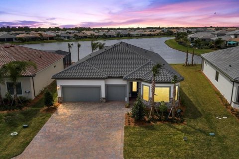 Villa ou maison à louer à Port St. Lucie, Floride: 4 chambres, 255.02 m2 № 2254609 - photo 2