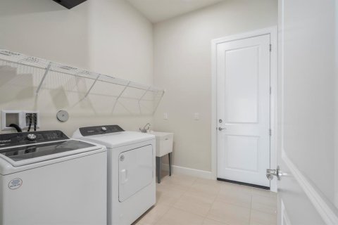 Villa ou maison à louer à Port St. Lucie, Floride: 4 chambres, 255.02 m2 № 2254609 - photo 29