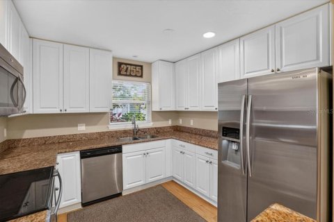 Villa ou maison à louer à Sarasota, Floride: 3 chambres, 118.36 m2 № 2418677 - photo 12