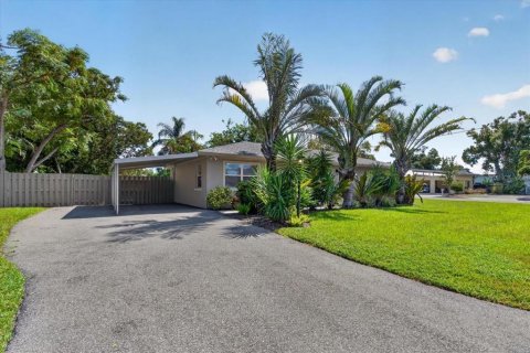 Villa ou maison à louer à Sarasota, Floride: 3 chambres, 118.36 m2 № 2418677 - photo 2