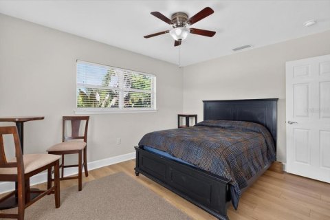 Villa ou maison à louer à Sarasota, Floride: 3 chambres, 118.36 m2 № 2418677 - photo 16