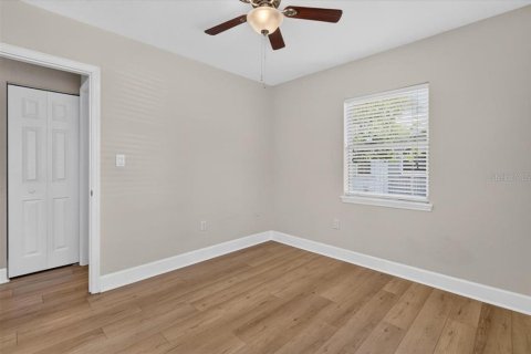 Villa ou maison à louer à Sarasota, Floride: 3 chambres, 118.36 m2 № 2418677 - photo 19