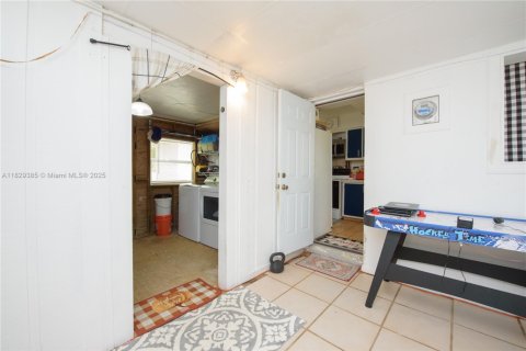 Купить виллу или дом в Майами, Флорида 8 комнат, 145.3м2, № 1957656 - фото 13