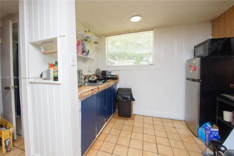 Купить виллу или дом в Майами, Флорида 8 комнат, 145.3м2, № 1957656 - фото 18