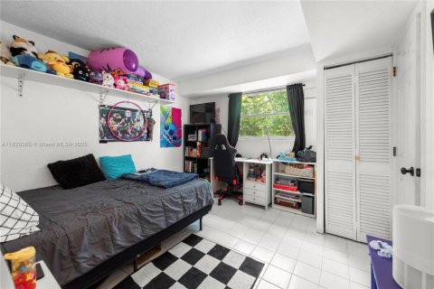 Купить виллу или дом в Майами, Флорида 8 комнат, 145.3м2, № 1957656 - фото 11