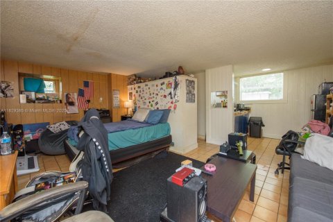 Купить виллу или дом в Майами, Флорида 8 комнат, 145.3м2, № 1957656 - фото 16