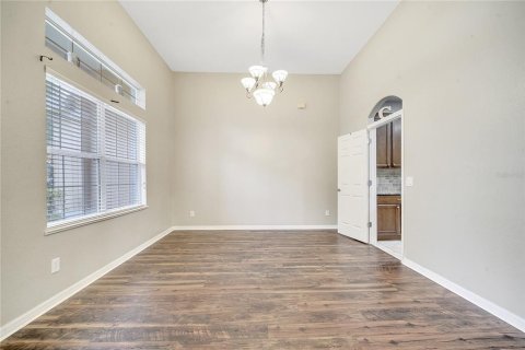 House in Davenport, Florida 4 bedrooms, 236.81 sq.m. № 1571001 - photo 7